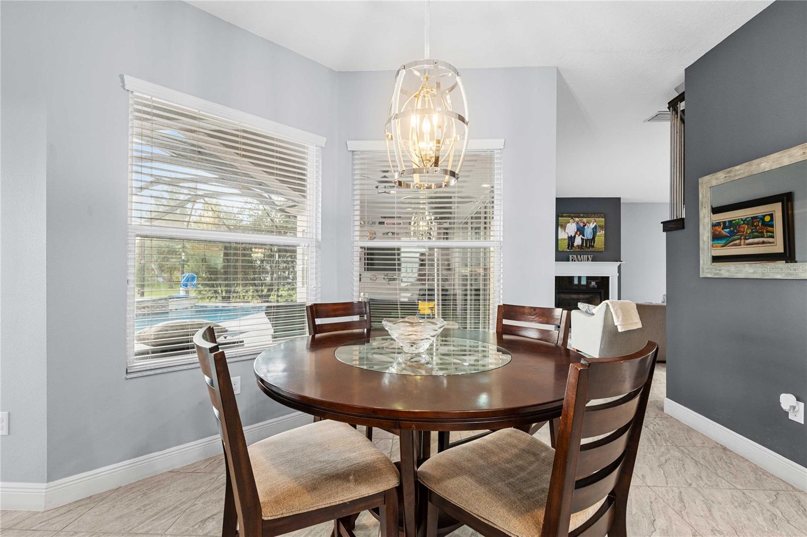 Image 21 of 66 For 2611 Coco Palm Circle