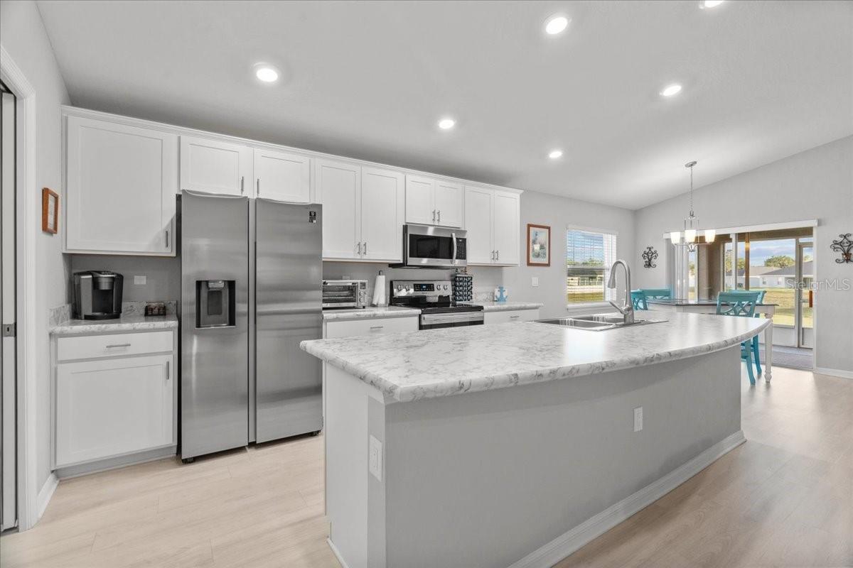 Image 12 of 31 For 913 Inverness Way