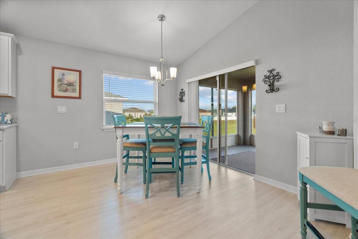 Image 17 of 31 For 913 Inverness Way