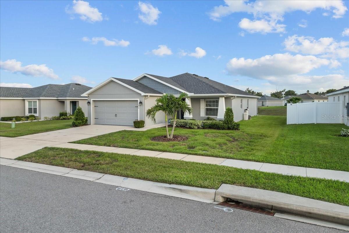 Image 2 of 31 For 913 Inverness Way