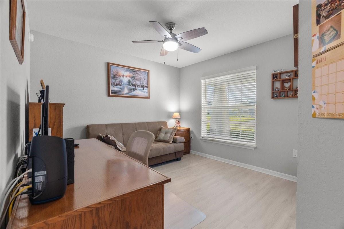 Image 8 of 31 For 913 Inverness Way