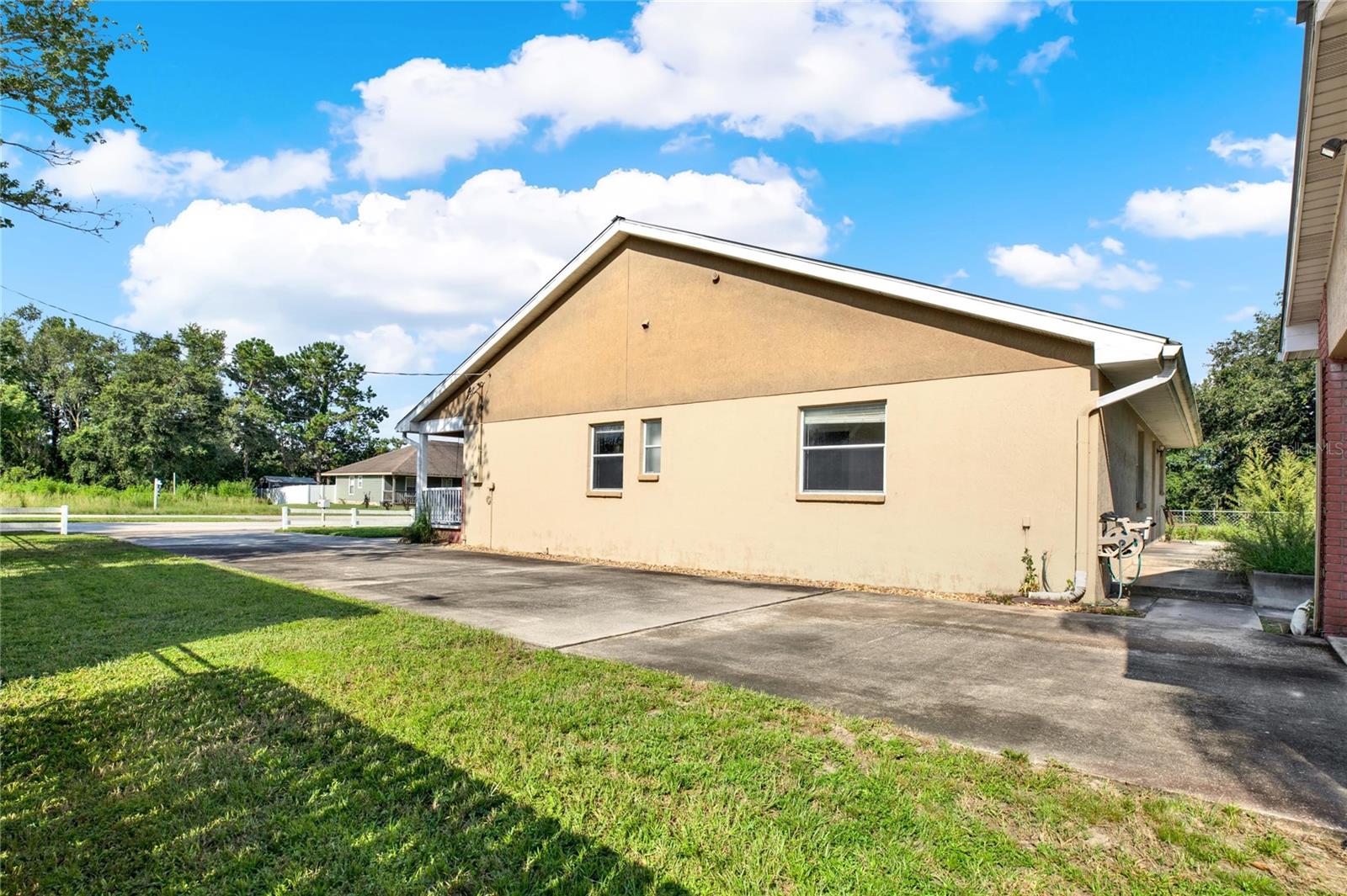 Image 25 of 30 For 18275 Brookhaven Drive