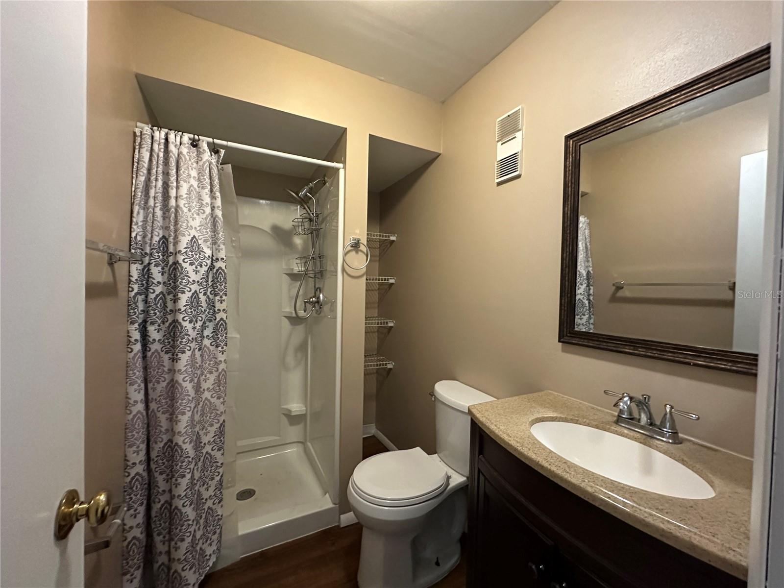 Image 18 of 19 For 2440 Enterprise Road 2