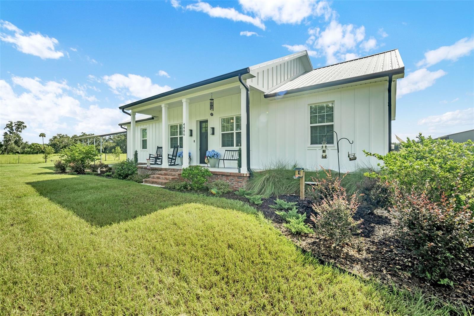 Listing photo id 2 for 4486 Miley Road