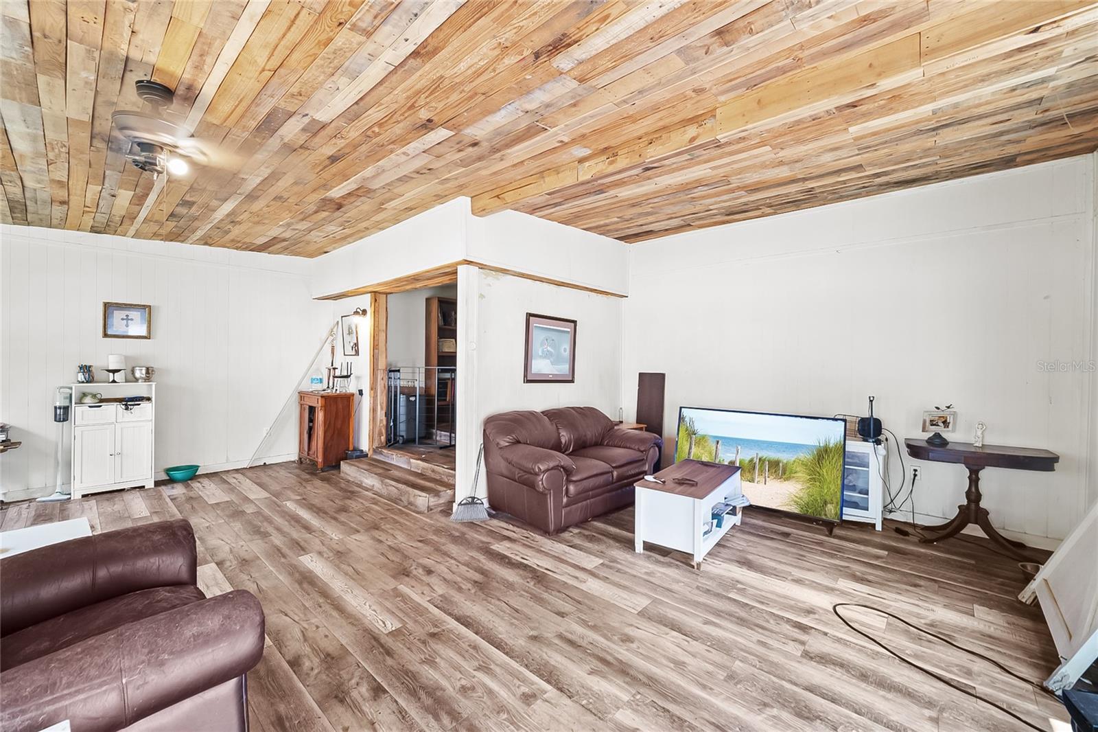 Image 6 of 35 For 6848 Spring Lake Road