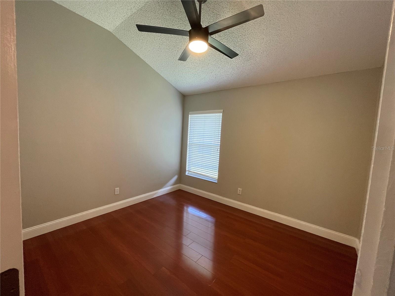 Image 15 of 20 For 1527 Scotch Pine Drive