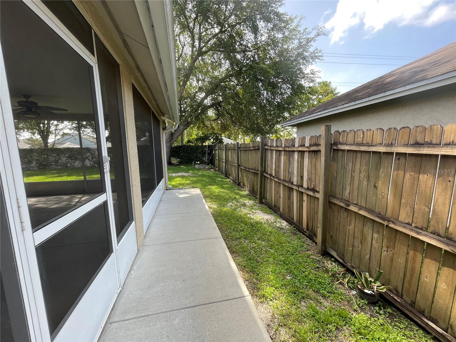 Image 18 of 20 For 1527 Scotch Pine Drive