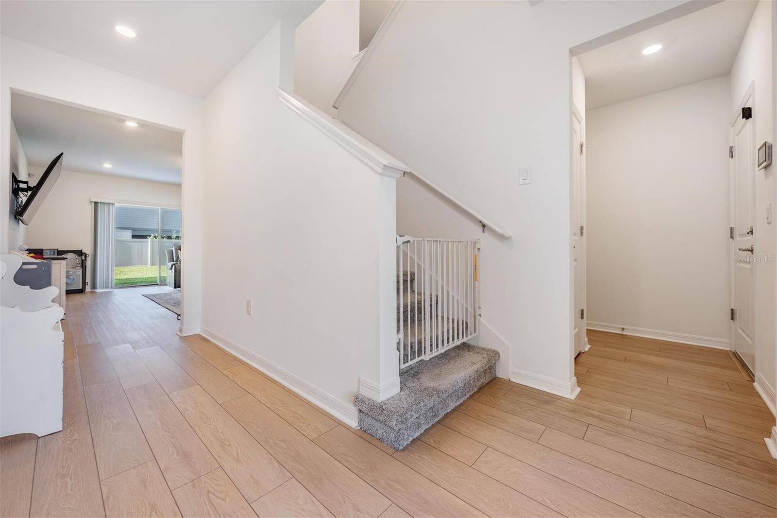 Listing photo id 16 for 3549 Ivy Springs Lane