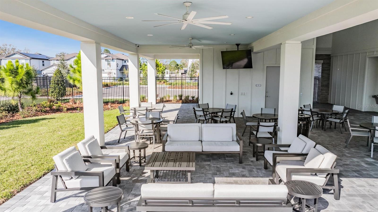 Listing photo id 47 for 3549 Ivy Springs Lane