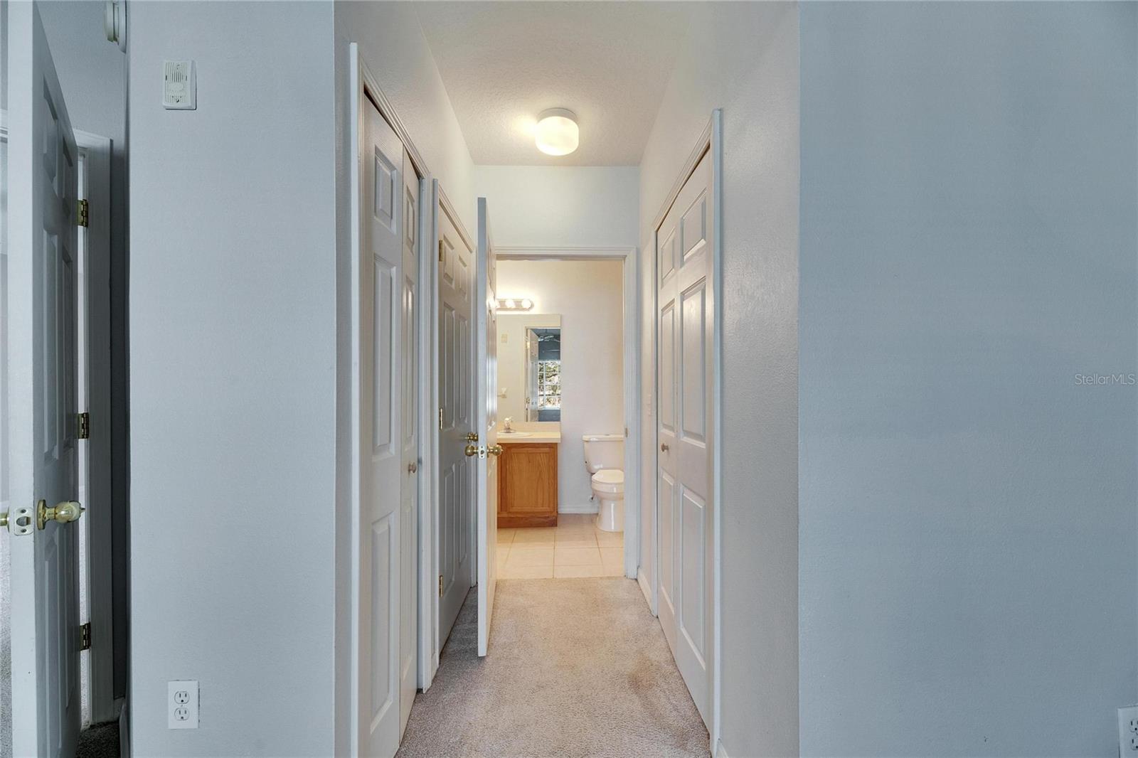 Image 13 of 32 For 9516 Amberdale Court 202