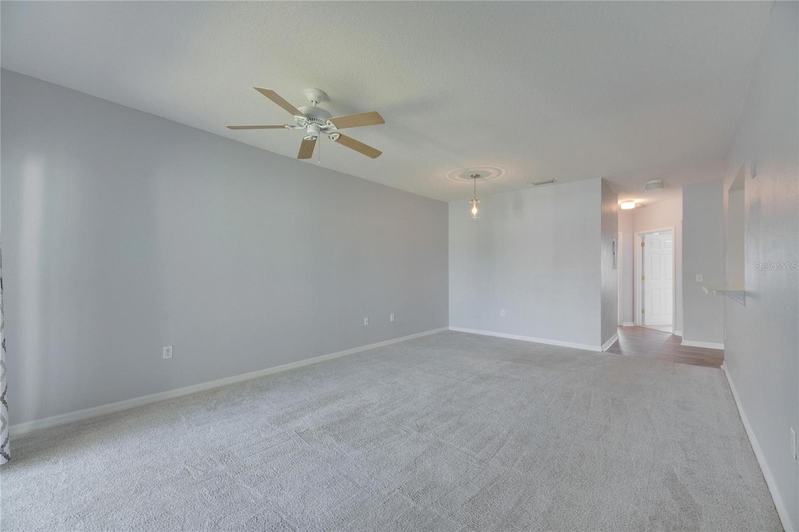 Image 17 of 32 For 9516 Amberdale Court 202