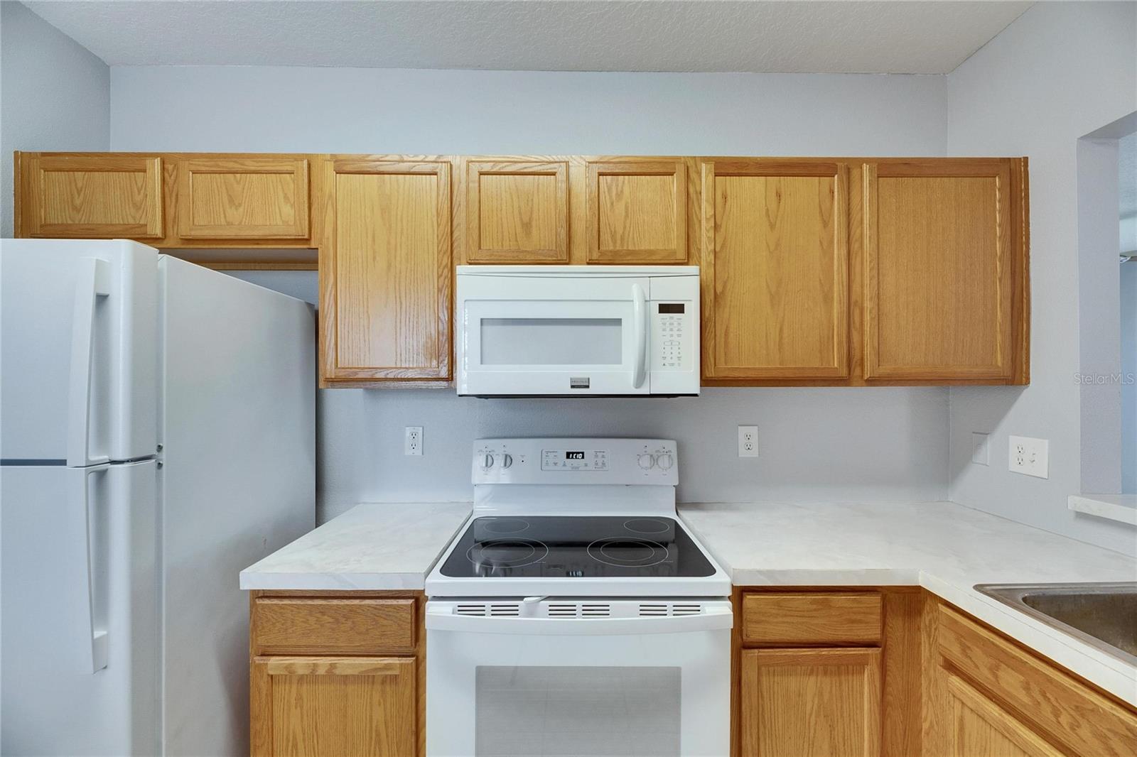 Image 22 of 32 For 9516 Amberdale Court 202