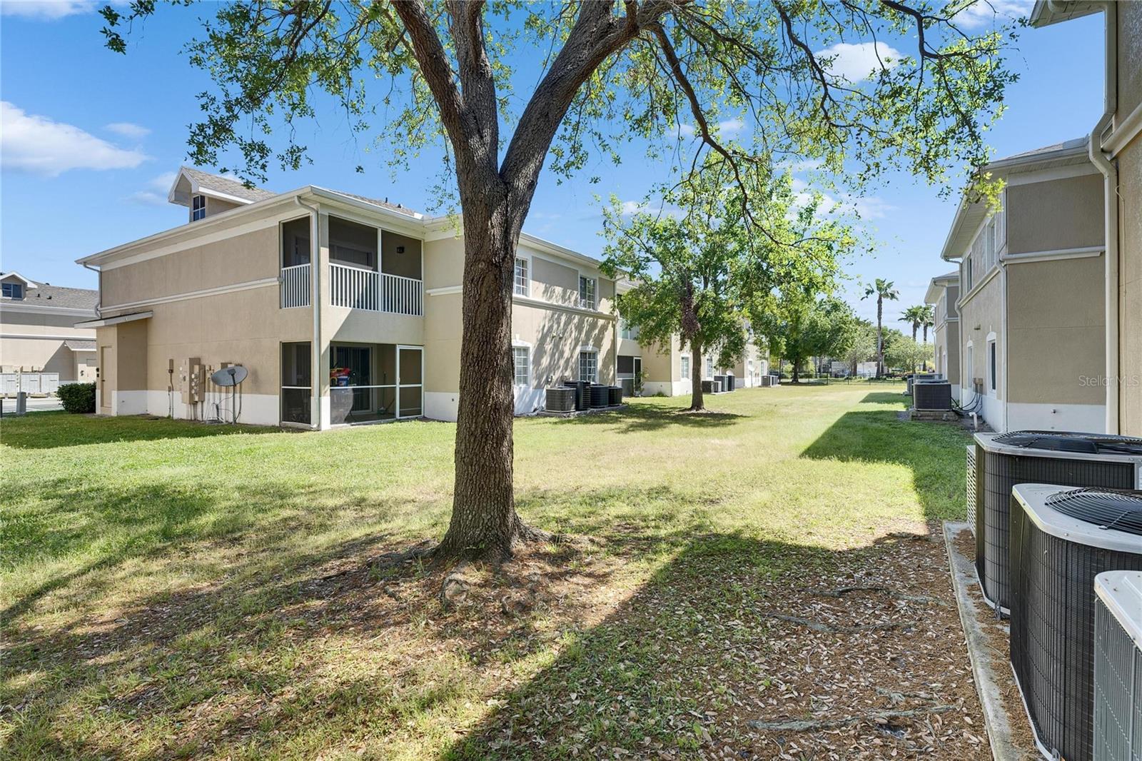 Image 27 of 32 For 9516 Amberdale Court 202