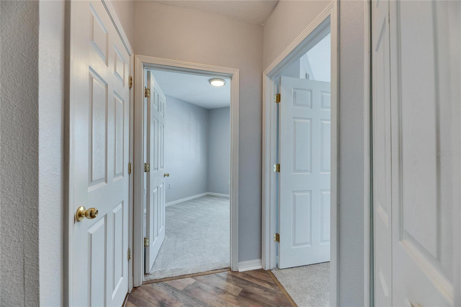 Image 4 of 32 For 9516 Amberdale Court 202