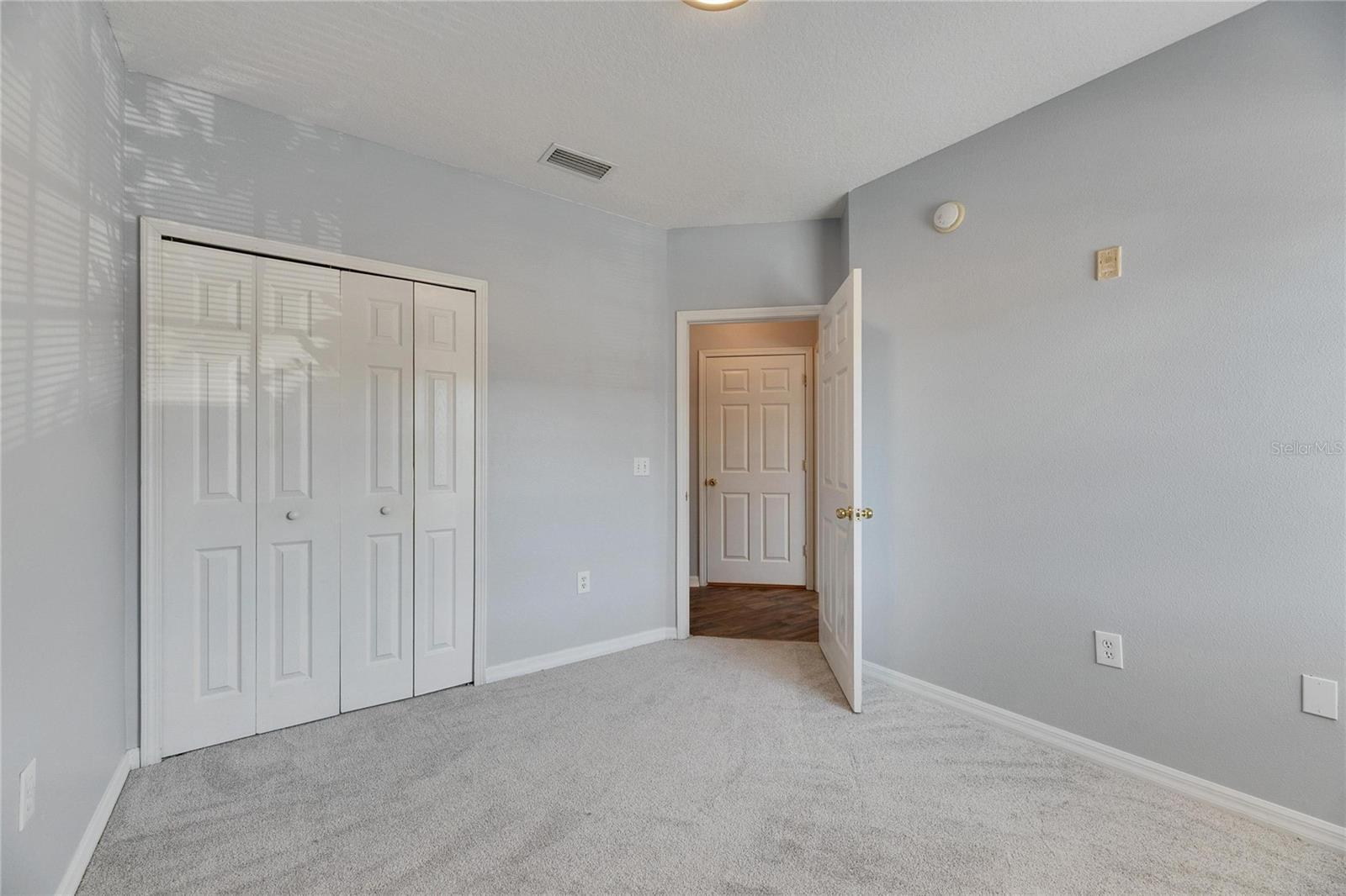Image 6 of 32 For 9516 Amberdale Court 202