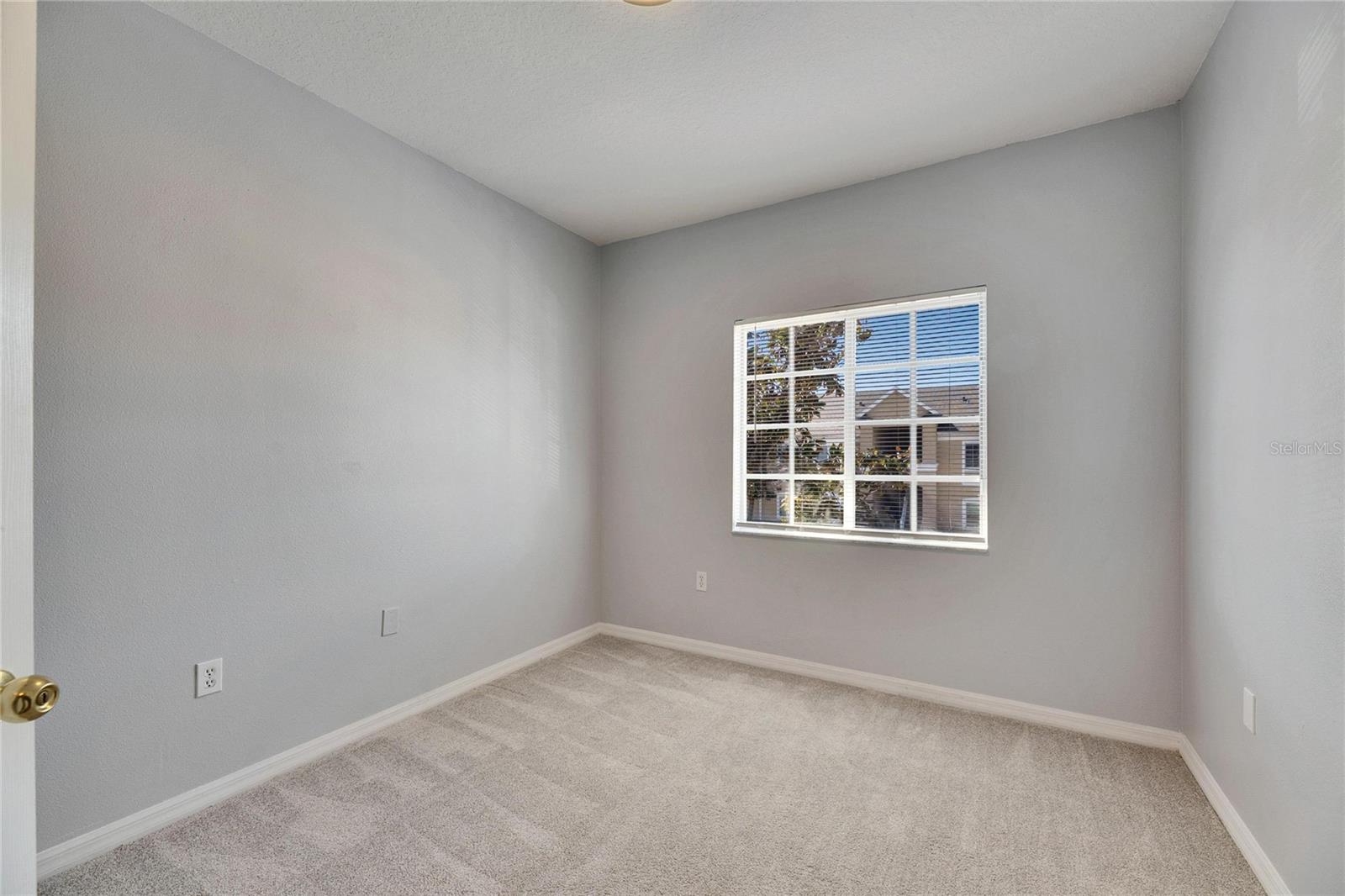 Image 7 of 32 For 9516 Amberdale Court 202