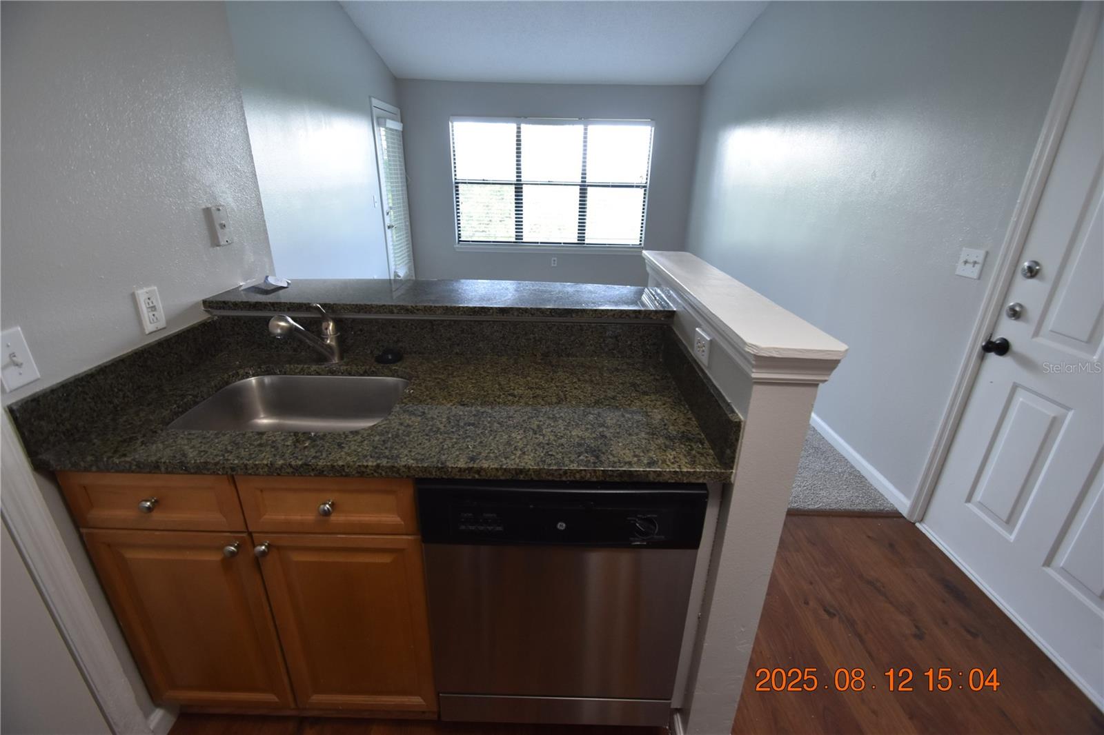 Image 14 of 30 For 11901 4th Street N 1306