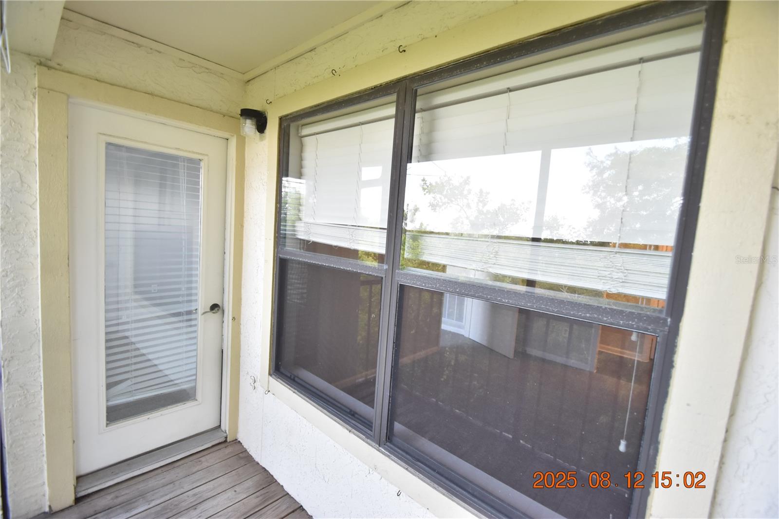 Image 5 of 30 For 11901 4th Street N 1306