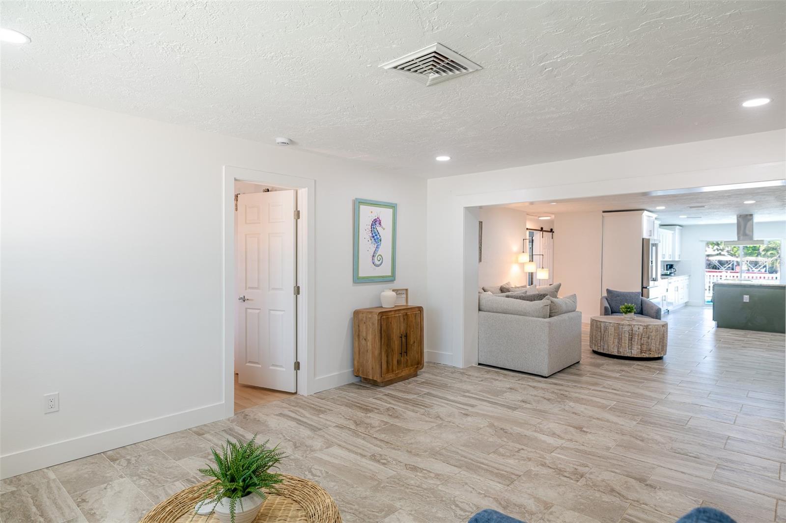 Image 10 of 48 For 6412 1st Palm Point