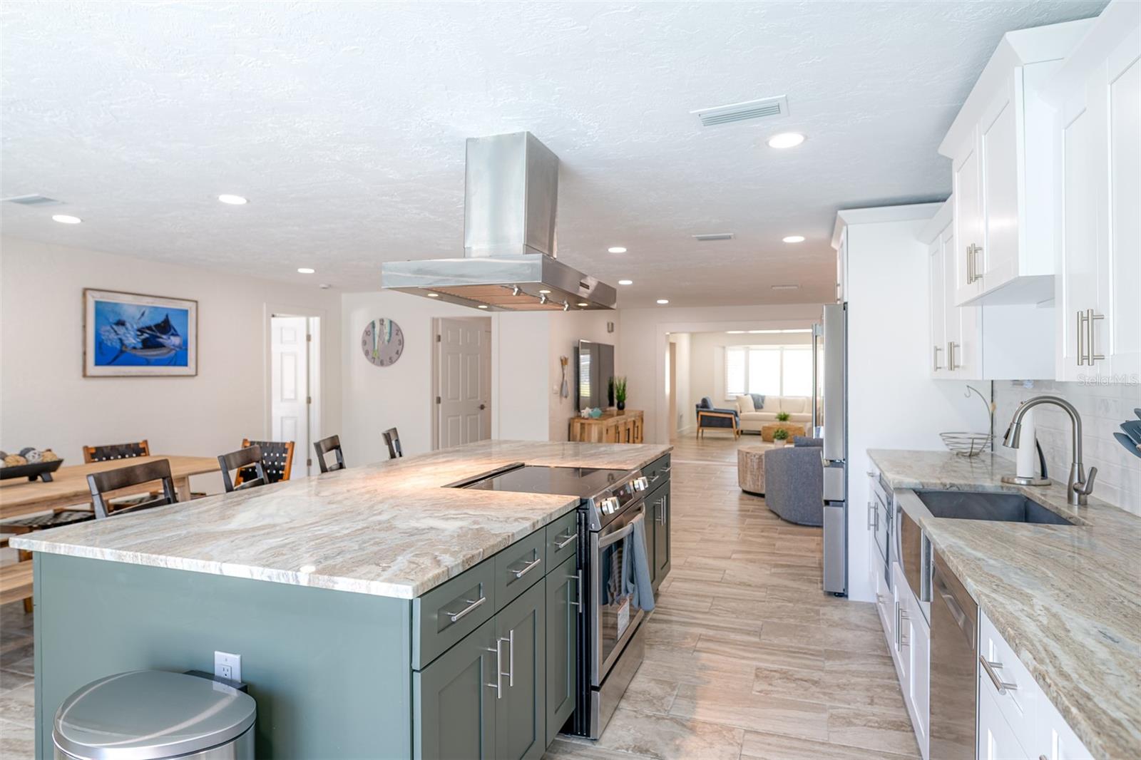 Image 13 of 48 For 6412 1st Palm Point