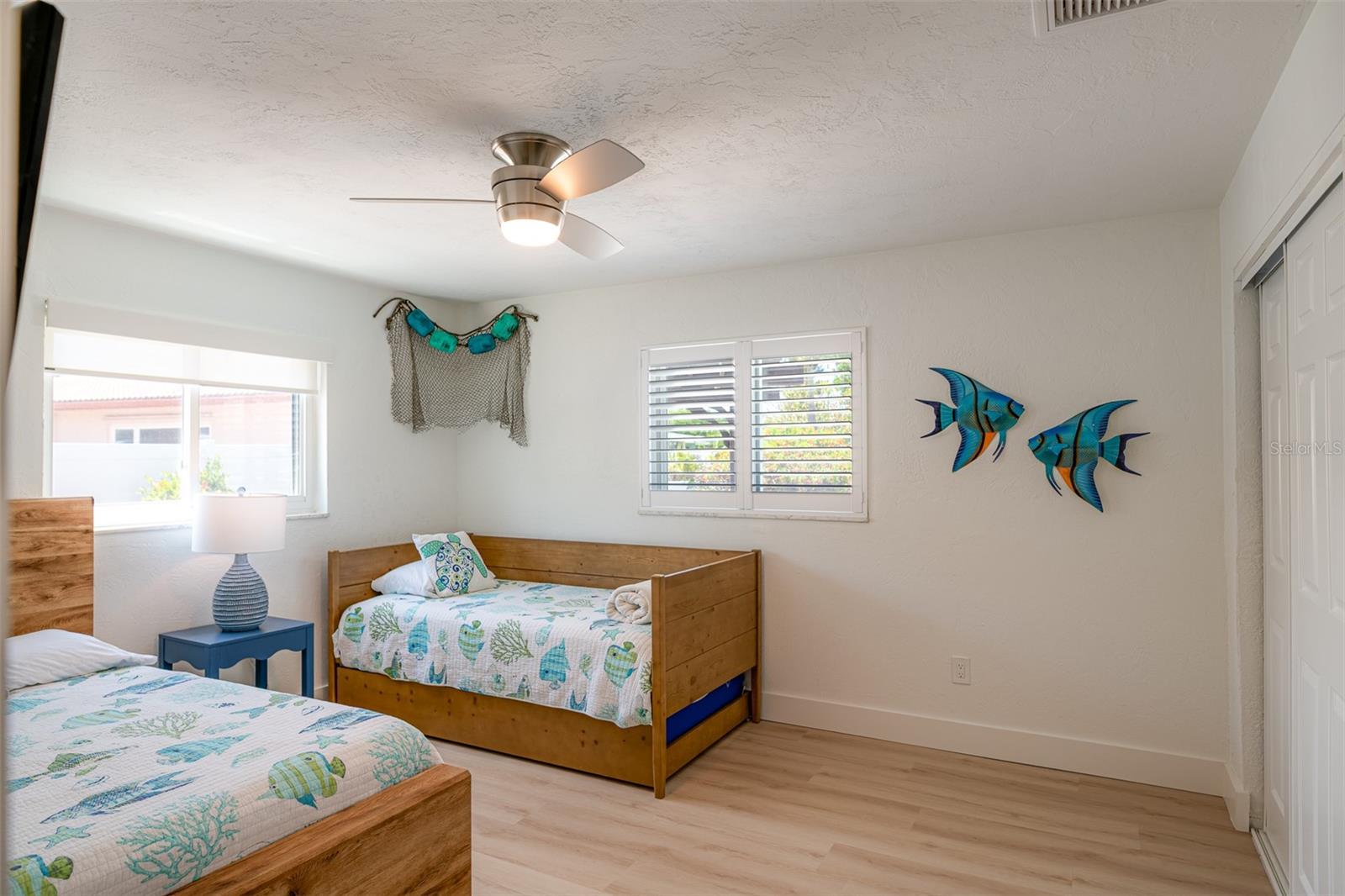 Image 26 of 48 For 6412 1st Palm Point