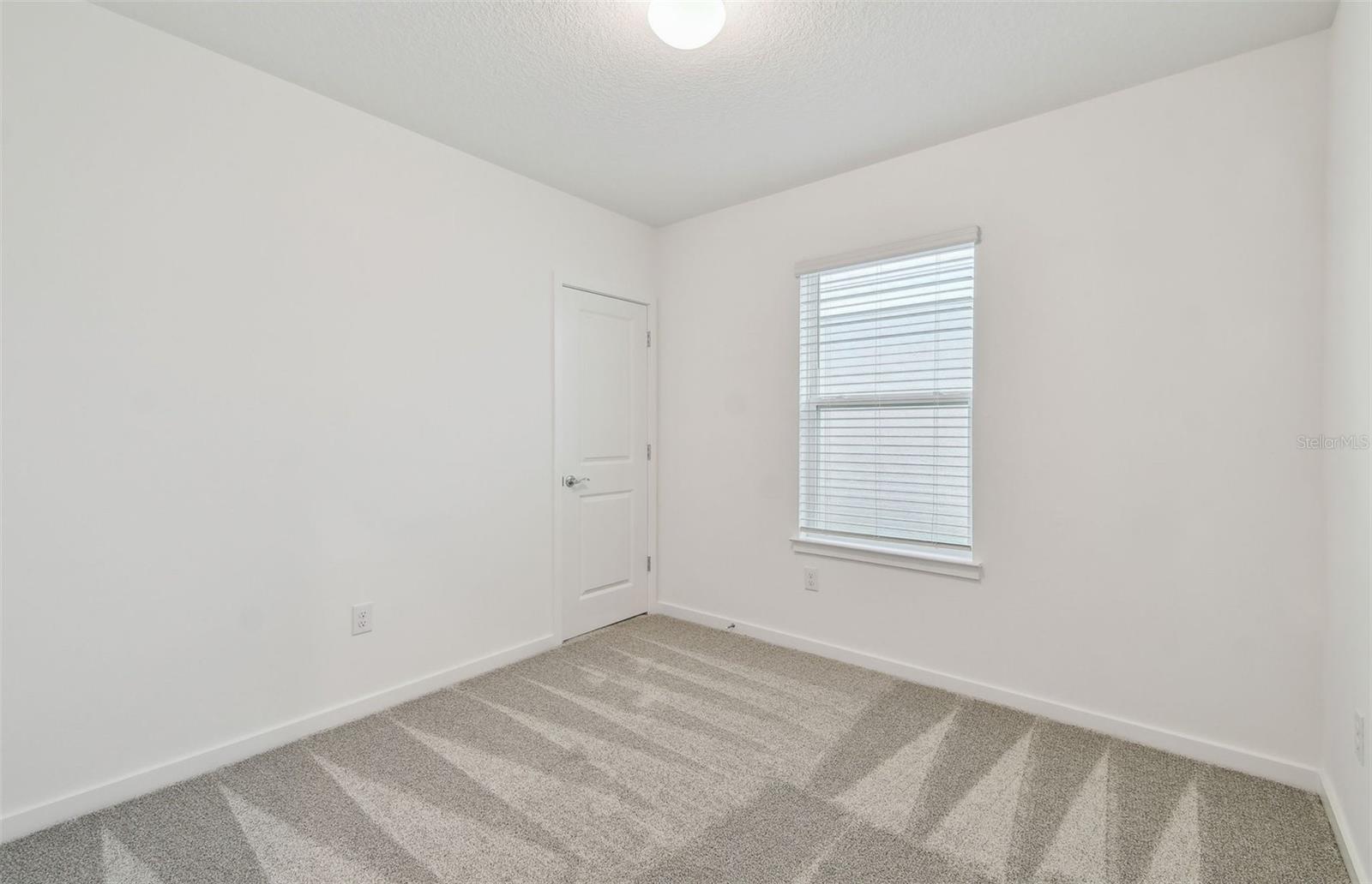 Listing photo id 10 for 3770 Hornbeam Road