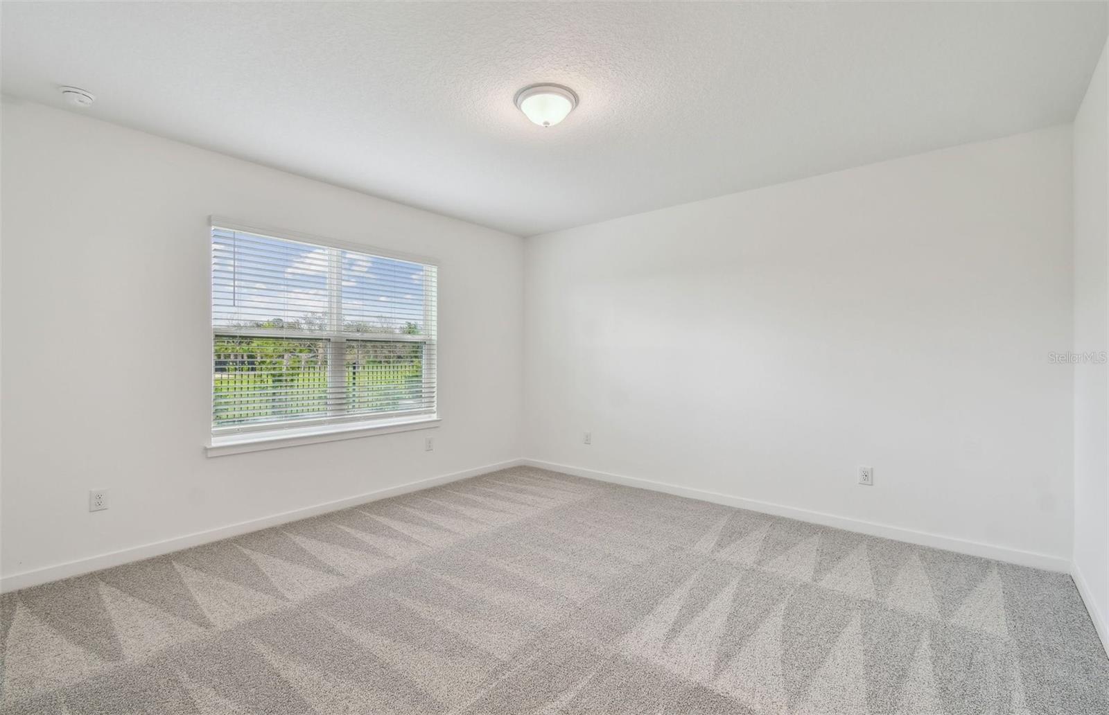 Listing photo id 6 for 3770 Hornbeam Road
