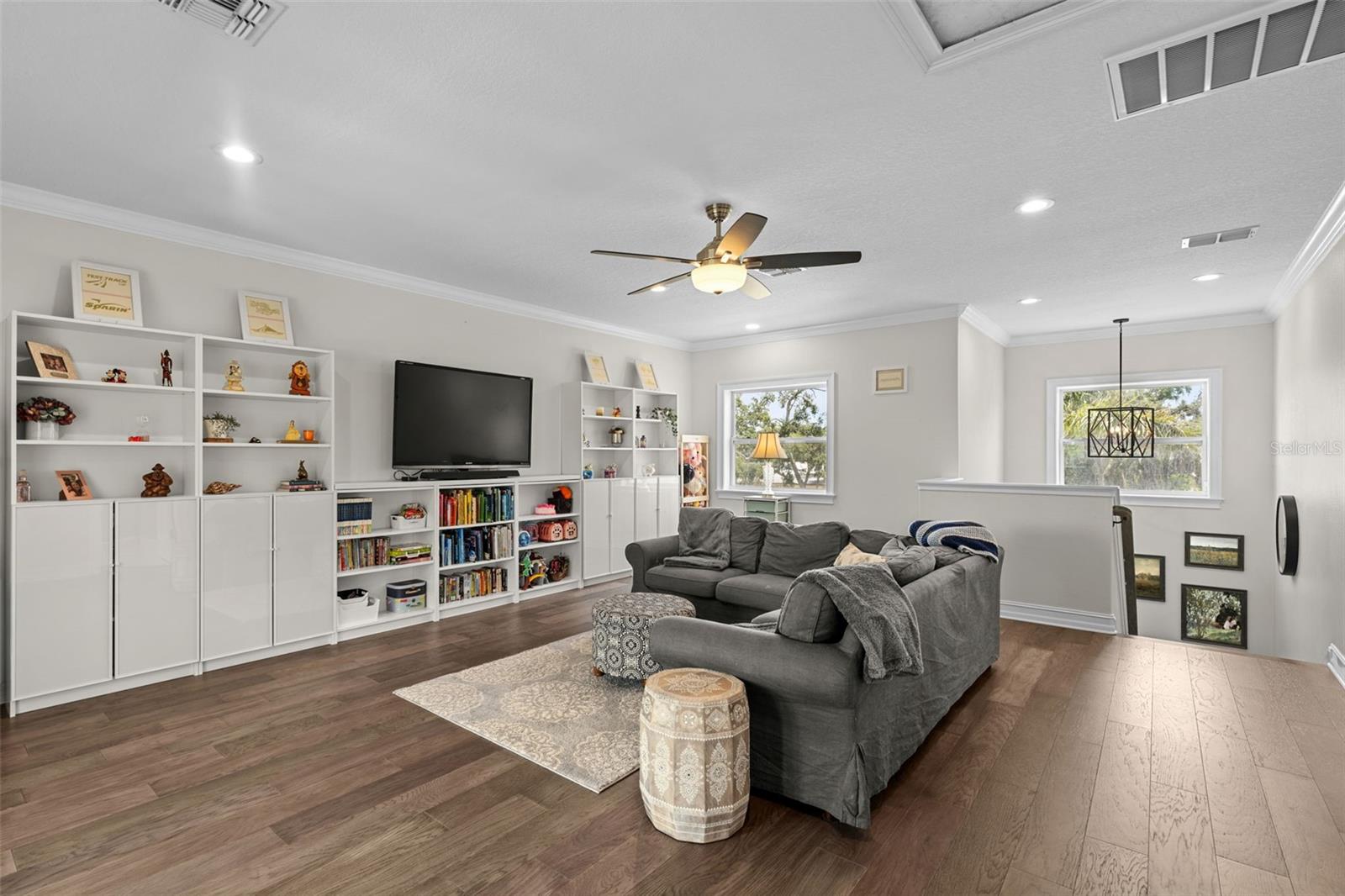 Image 18 of 44 For 11199 53rd Avenue N