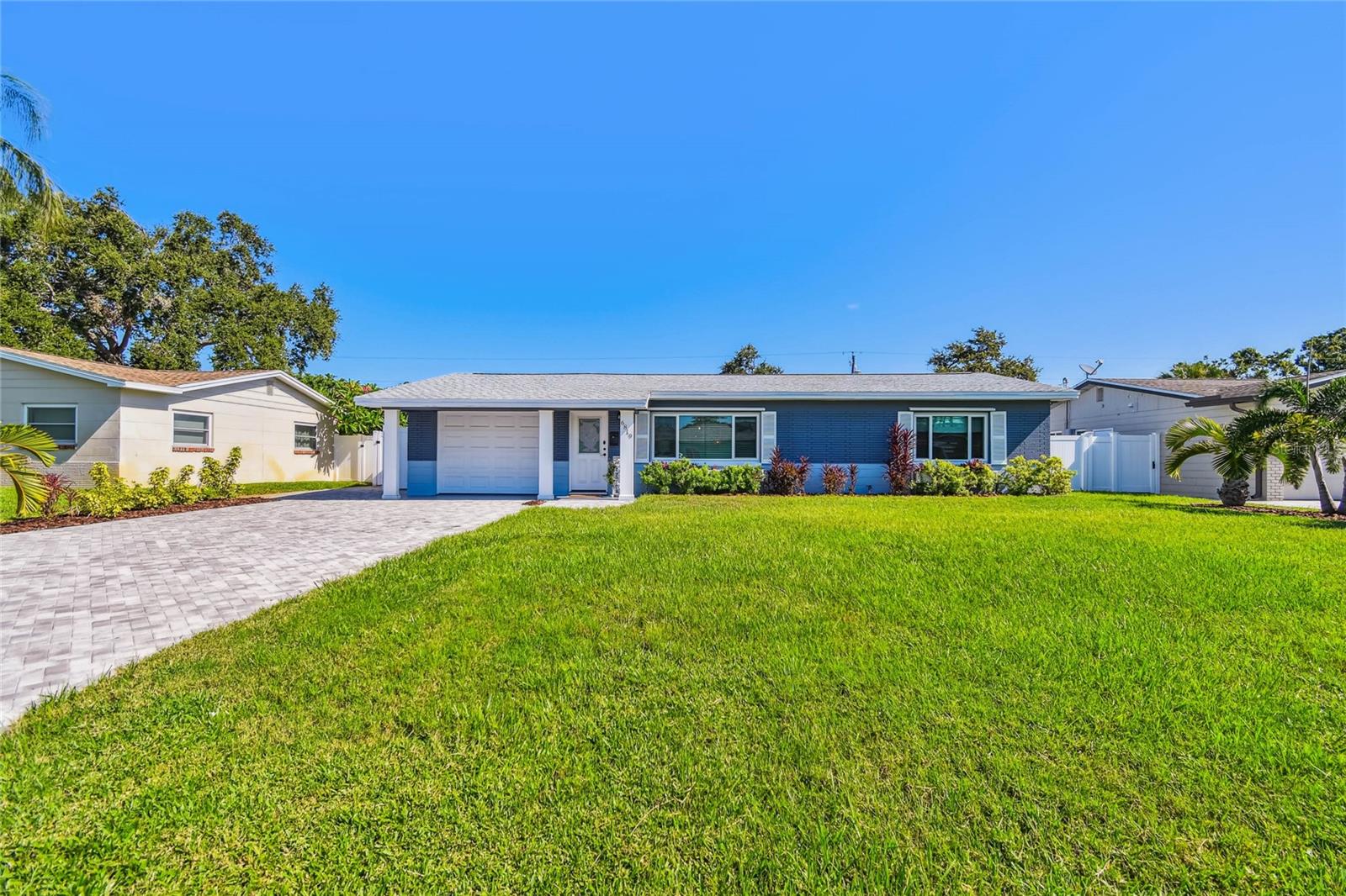 Image 2 of 66 For 6819 30th Avenue N
