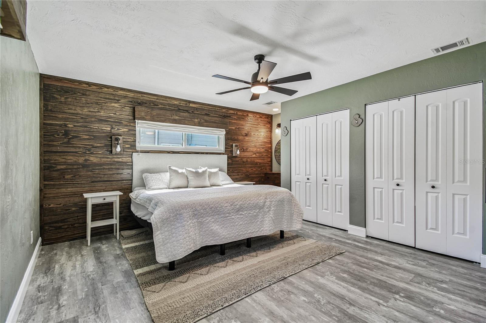Image 30 of 66 For 6819 30th Avenue N