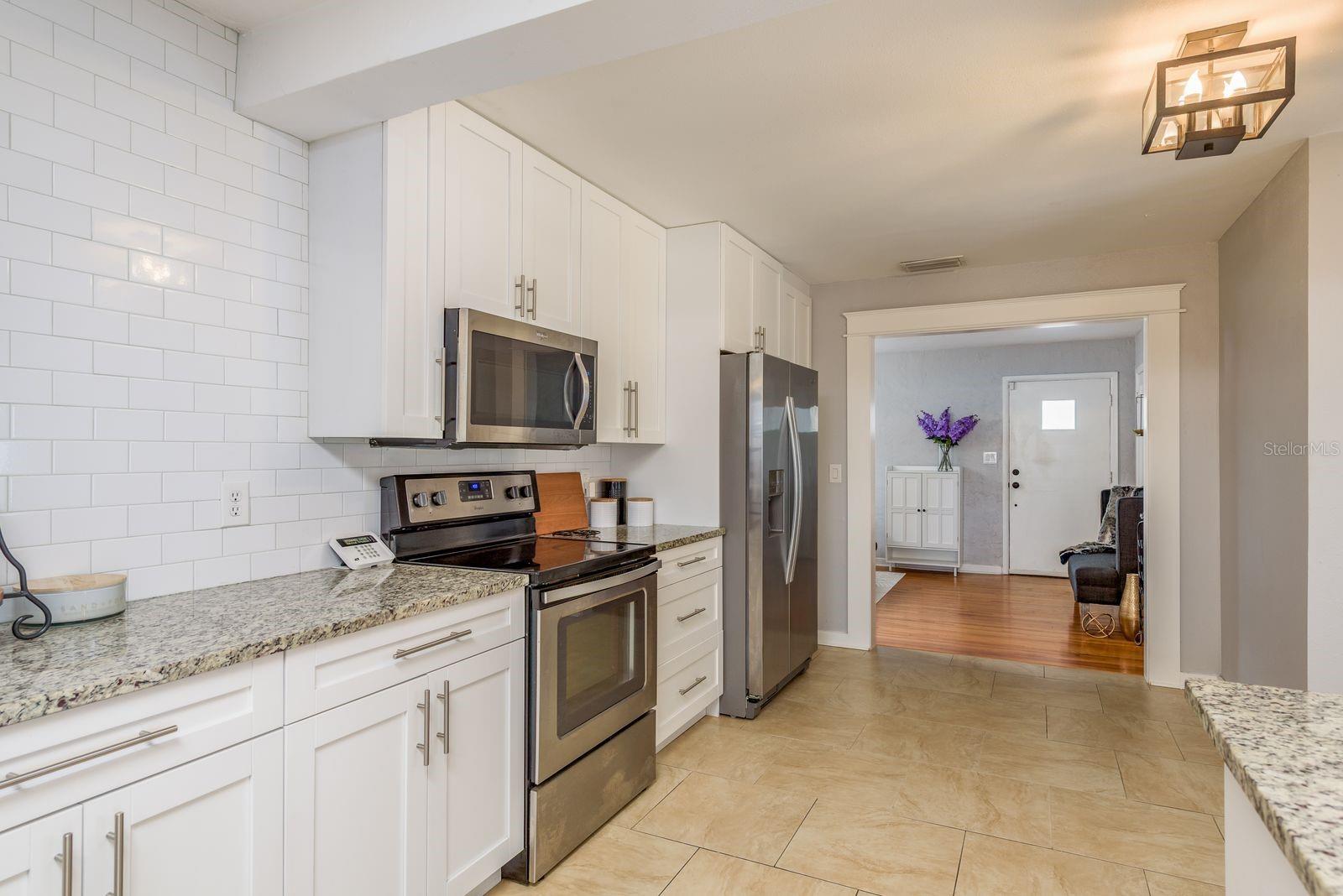 Image 10 of 37 For 8116 Fielding Avenue