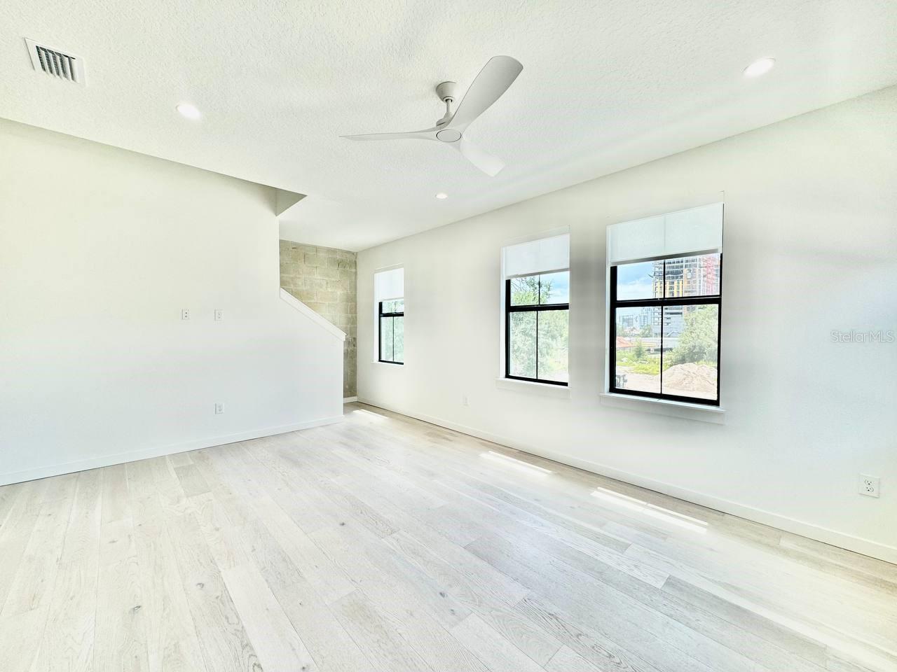 Image 11 of 41 For 1302 Kay Street 1
