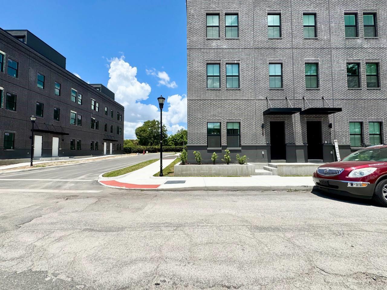 Image 2 of 41 For 1302 Kay Street 1