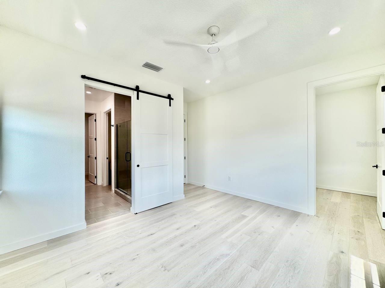 Image 31 of 41 For 1302 Kay Street 1