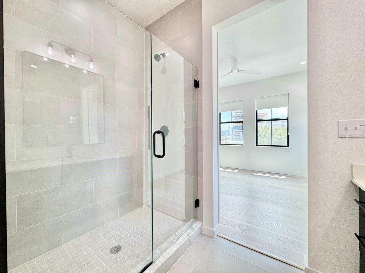 Image 35 of 41 For 1302 Kay Street 1