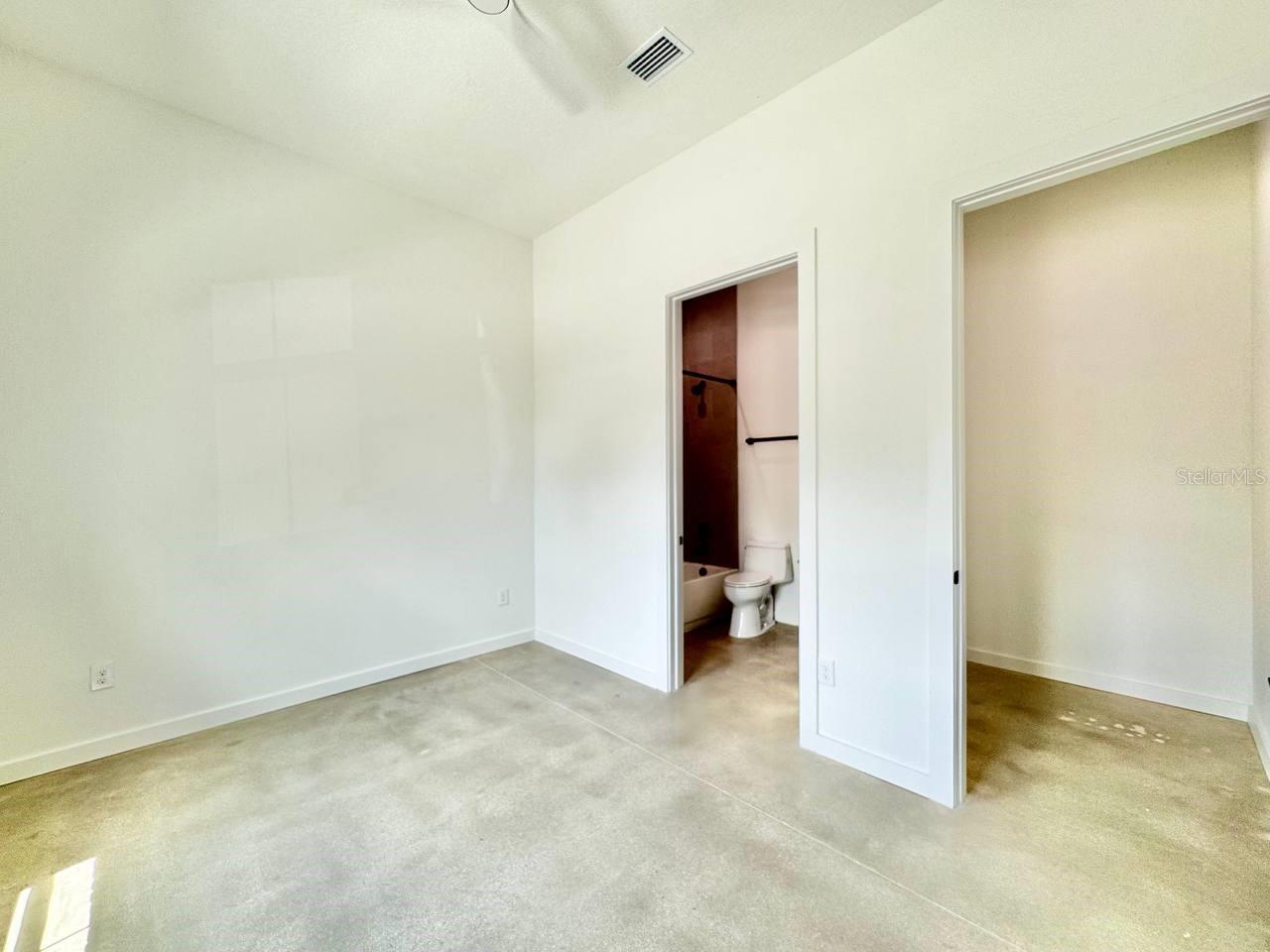 Image 4 of 41 For 1302 Kay Street 1