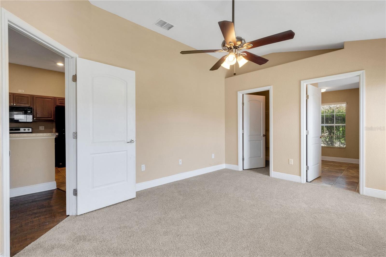 Image 10 of 25 For 1164 Kittansett Lane