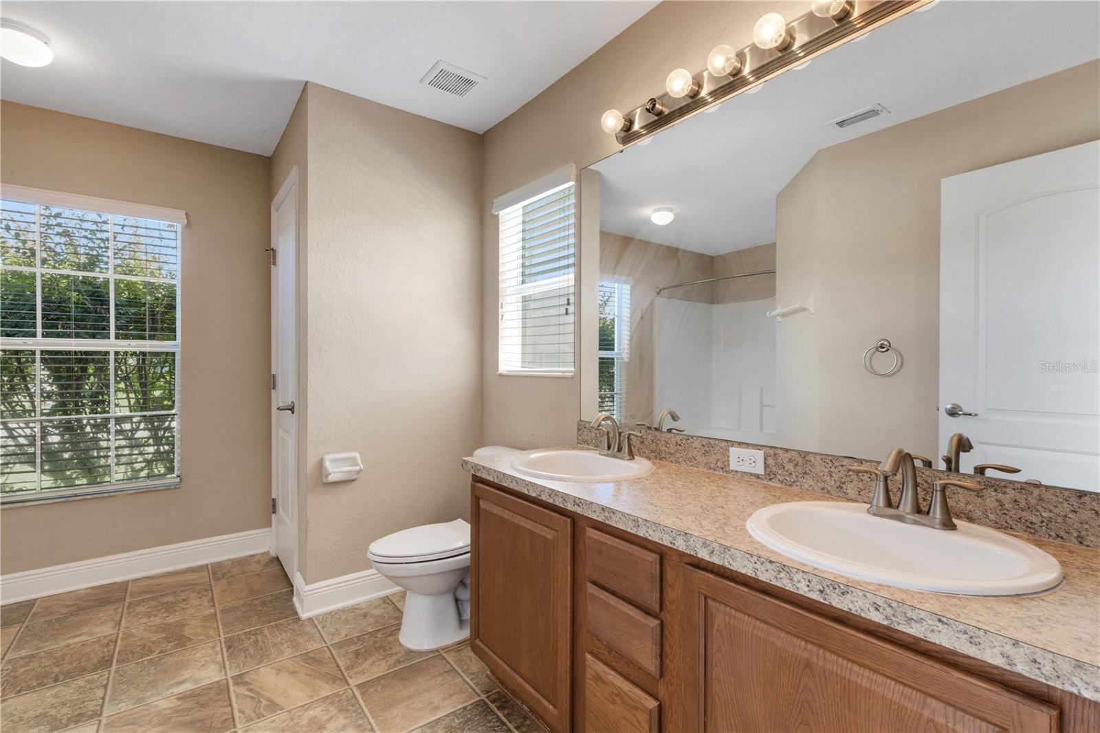 Image 11 of 25 For 1164 Kittansett Lane