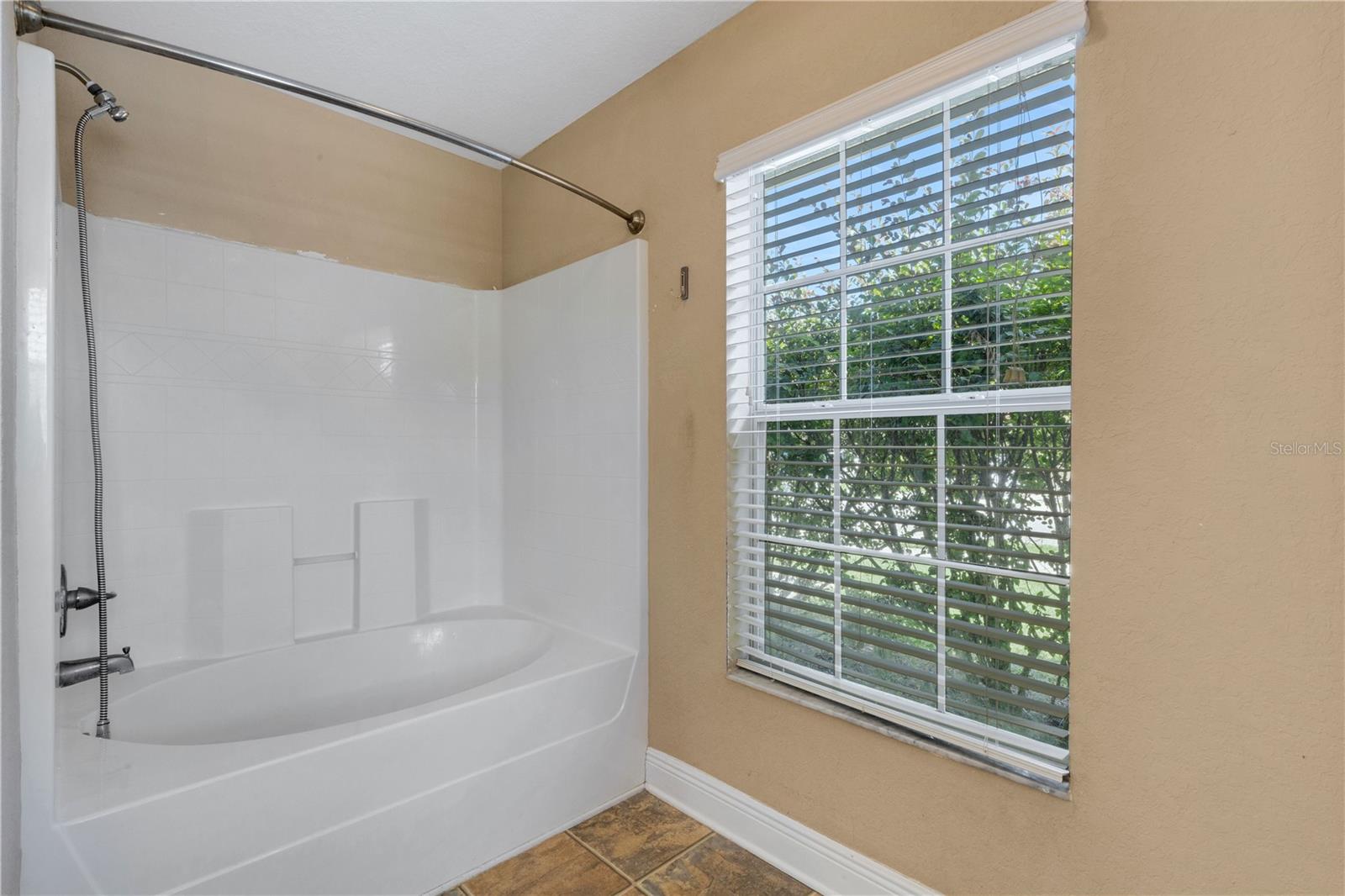 Image 12 of 25 For 1164 Kittansett Lane
