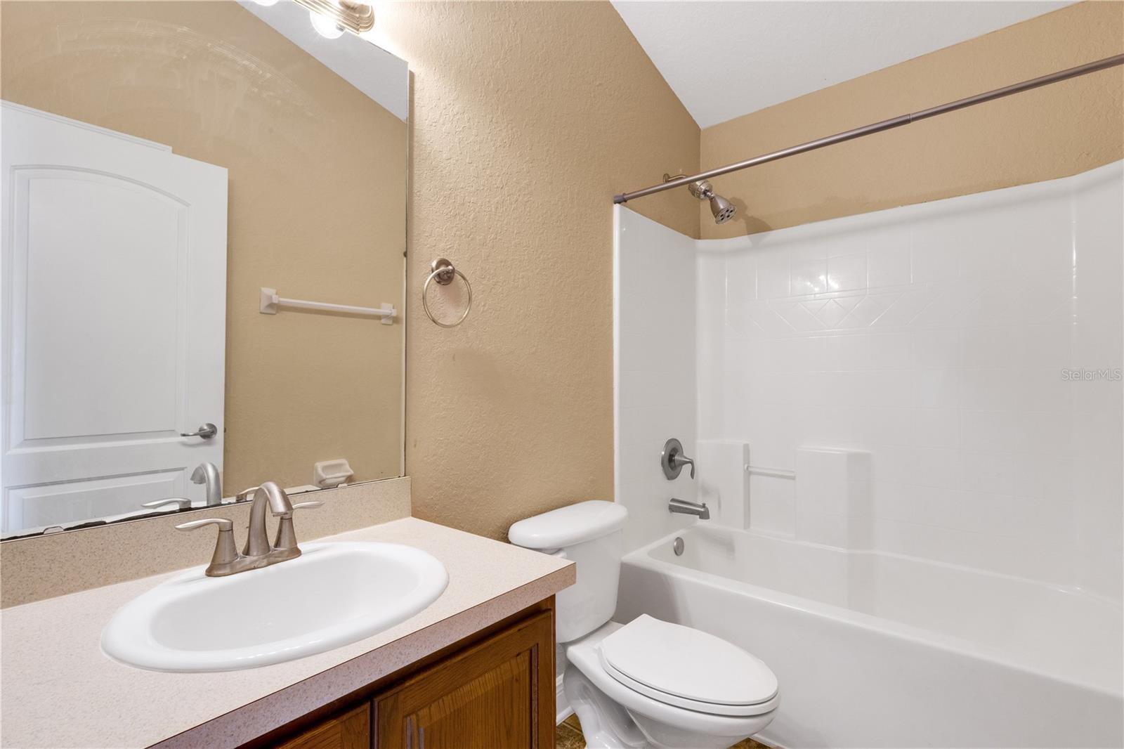Image 19 of 25 For 1164 Kittansett Lane