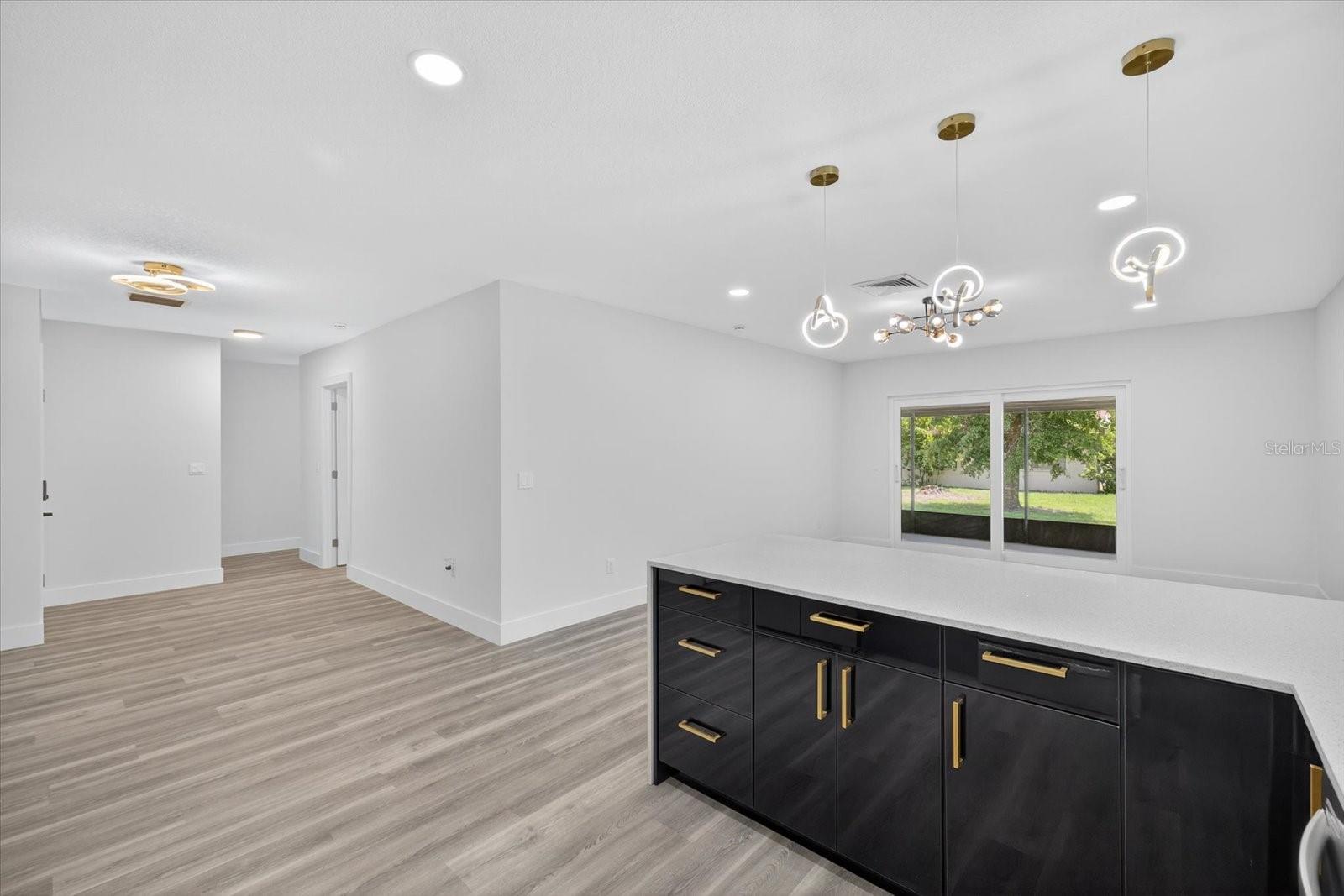 Image 10 of 58 For 22034 Hidden Oak Place