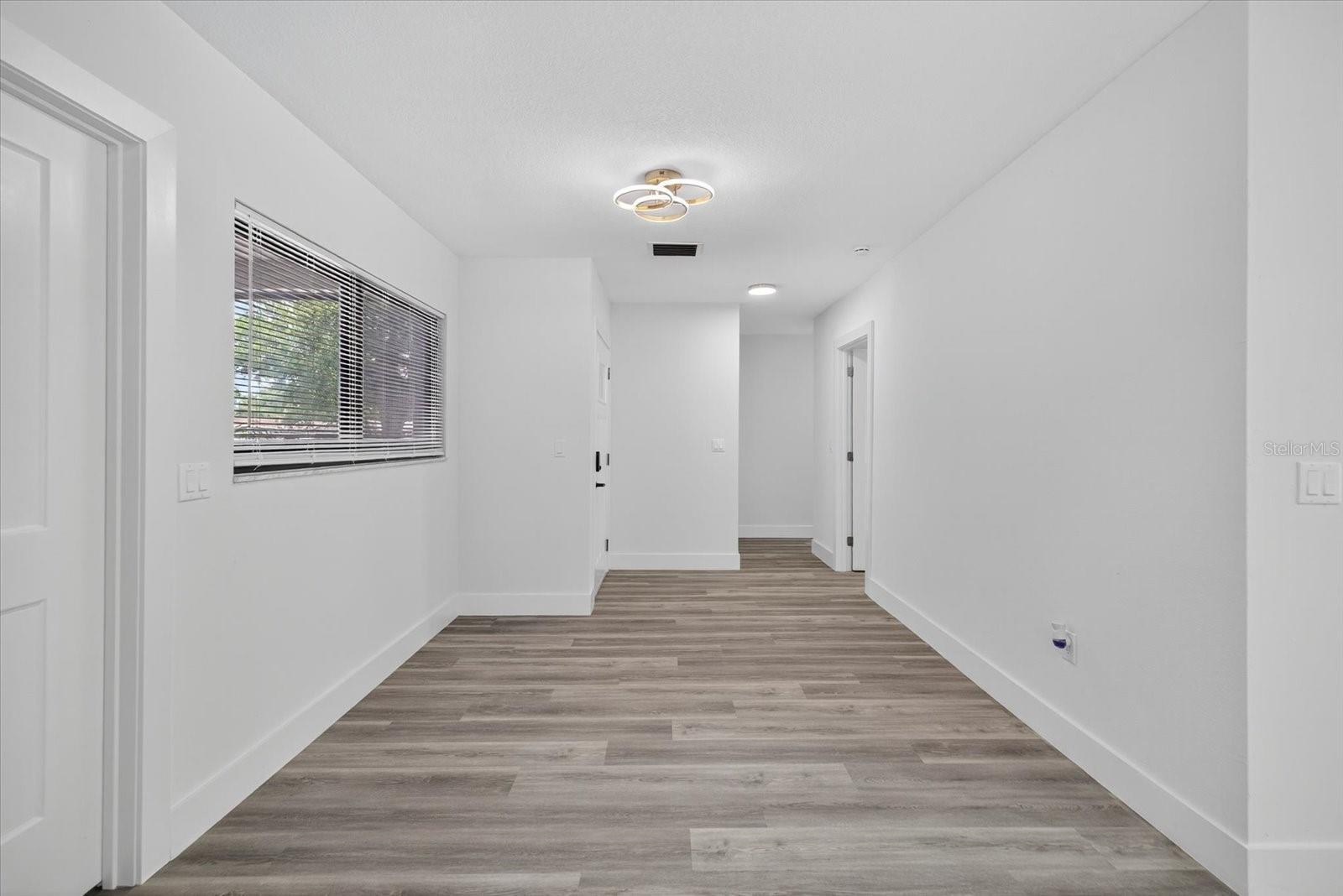 Image 19 of 58 For 22034 Hidden Oak Place