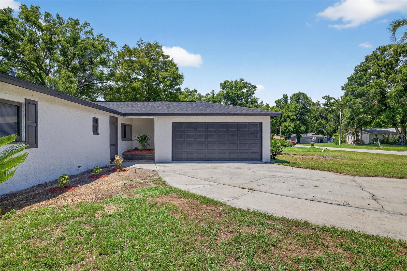 Image 6 of 58 For 22034 Hidden Oak Place