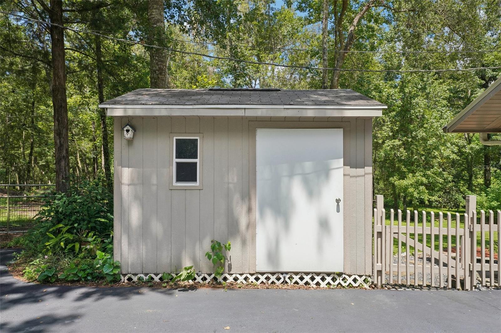Image 72 of 100 For 26092 Withrow Road