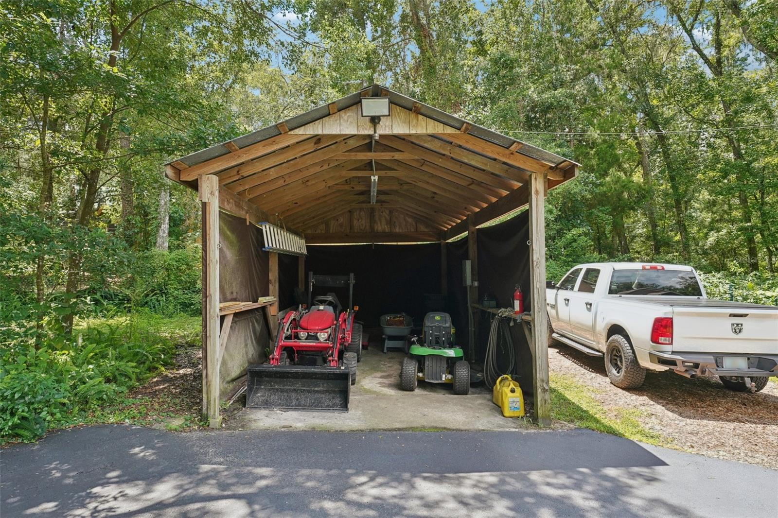 Image 83 of 100 For 26092 Withrow Road