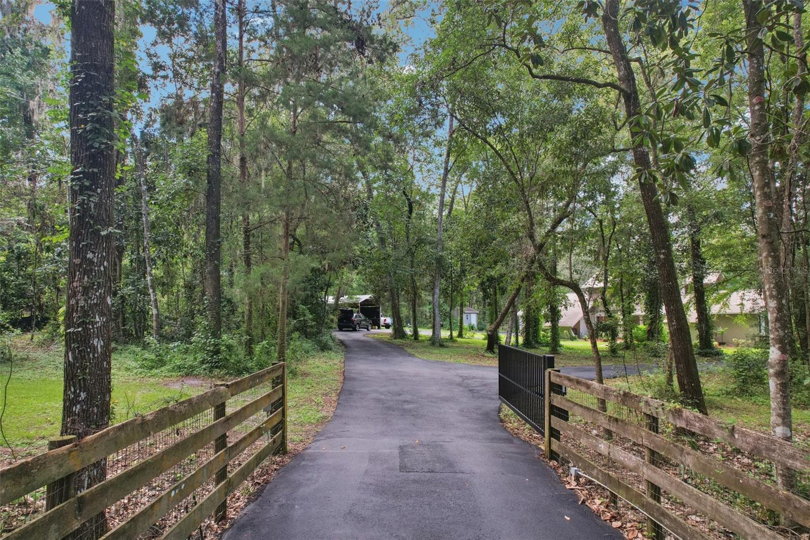 Image 86 of 100 For 26092 Withrow Road