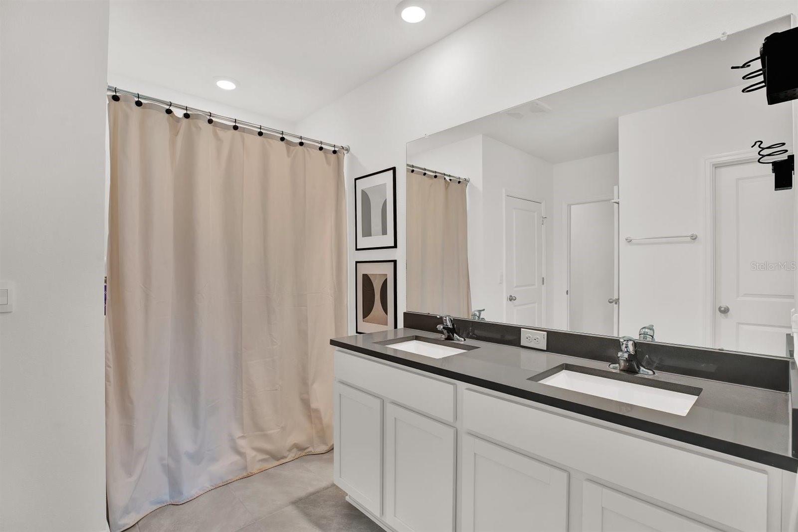 Image 12 of 22 For 35514 Mahwah Avenue