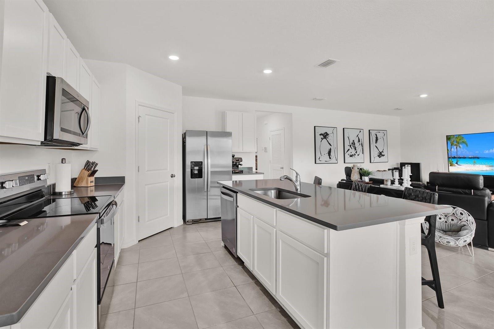 Image 6 of 22 For 35514 Mahwah Avenue
