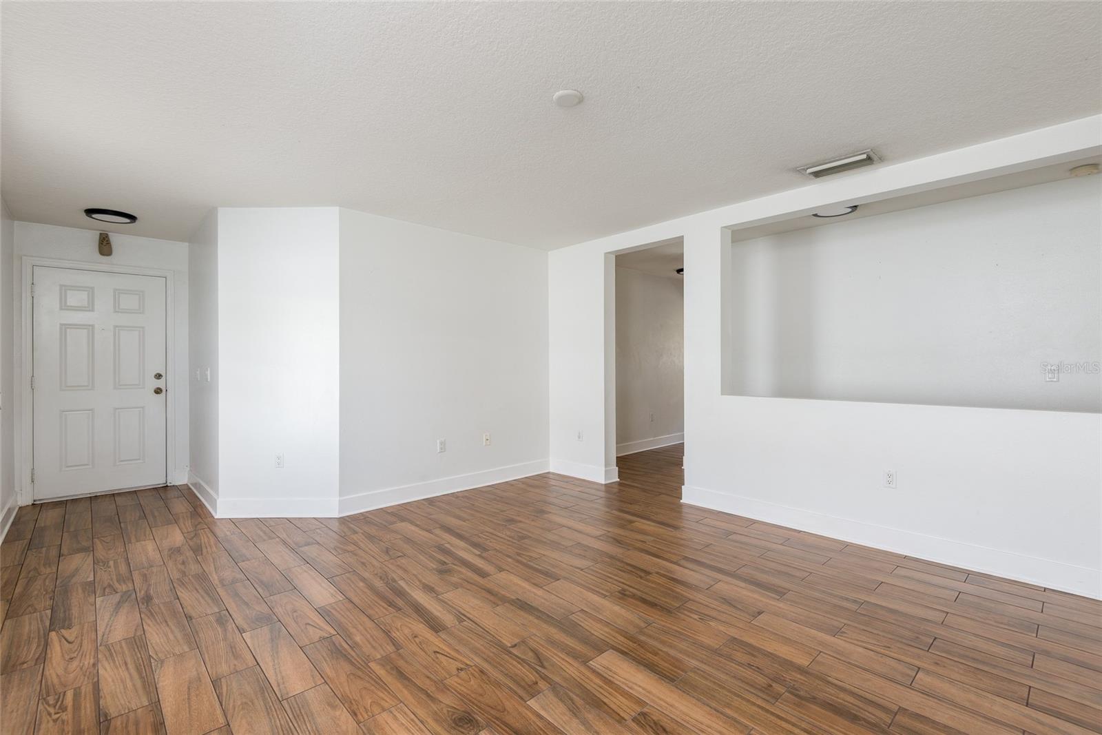Image 3 of 21 For 11813 Prickly Pear Way
