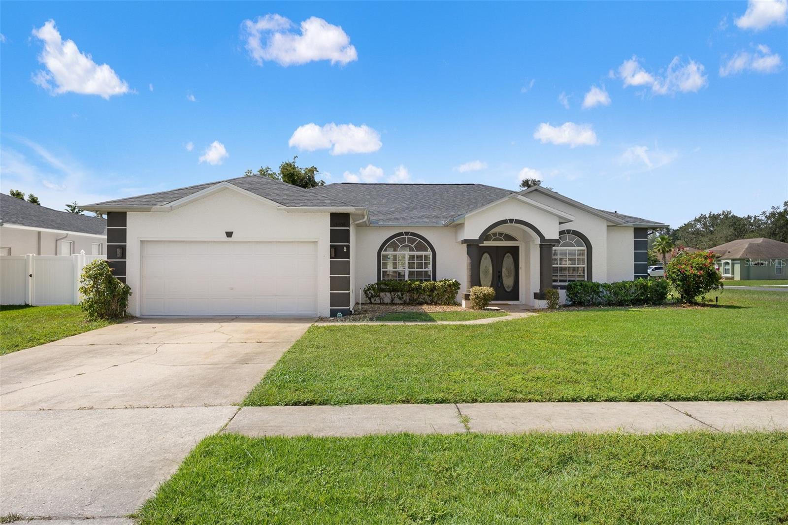 Listing photo id 0 for 15408 Cambria Drive
